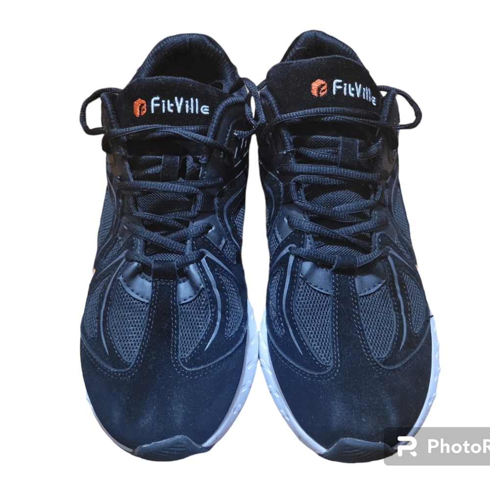 Women's Black Sneakers‎